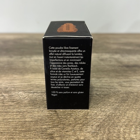 LORAC Pro Loose Setting Powder in Cinnamon ultra blurring, light diffusing - Picture 3 of 9